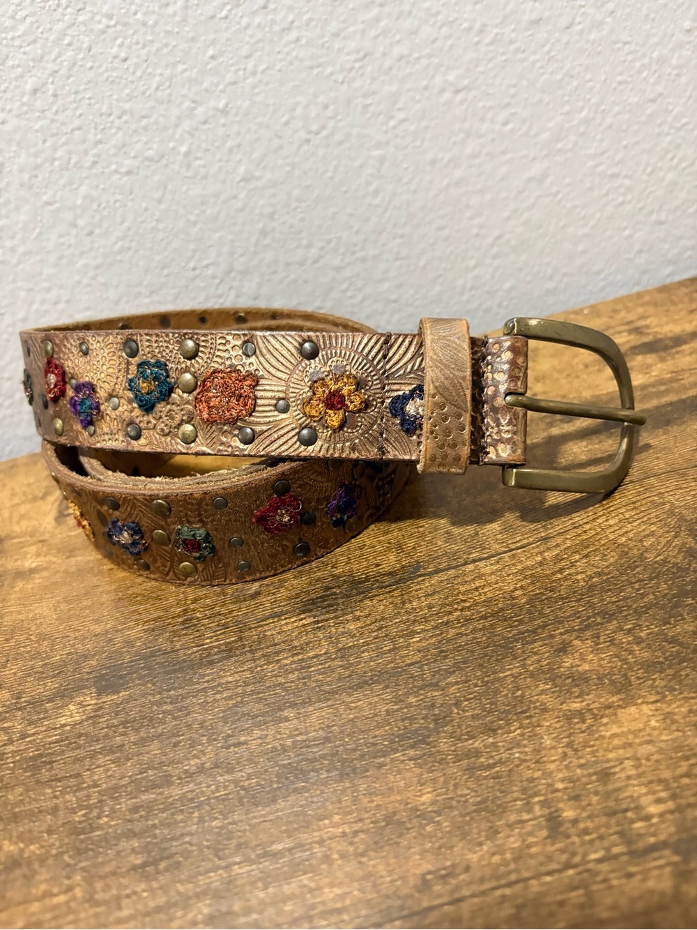 Fossil Embellished Floral Leather Belt in Metallic Copper Bronze Womens Size L